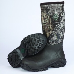 Stylish waterproof boots for hunters
